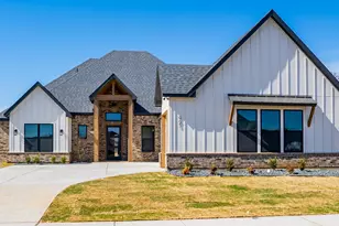 921 Bandon Dunes Dr, Burleson, TX 76028 - Photo 1