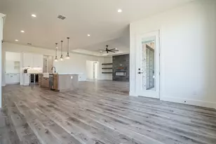 921 Bandon Dunes Dr, Burleson, TX 76028 - Photo 11