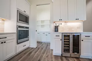 921 Bandon Dunes Dr, Burleson, TX 76028 - Photo 15