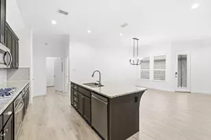 916 10th St, Argyle, TX 76226 - Photo 17