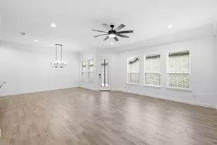 916 10th St, Argyle, TX 76226 - Photo 7