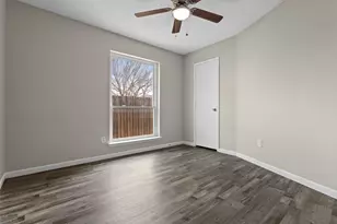 2847 Red Oak Dr, Grand Prairie, TX 75052 - Photo 21