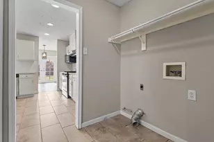 2847 Red Oak Dr, Grand Prairie, TX 75052 - Photo 23