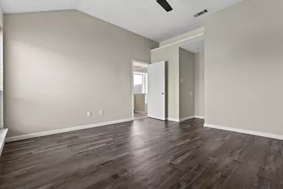 2847 Red Oak Drive, Grand Prairie, TX 75052 - Photo 13