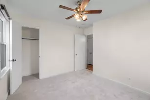 115 NE Taylor St, Burleson, TX 76028 - Photo 25