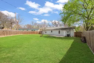 115 NE Taylor St, Burleson, TX 76028 - Photo 39