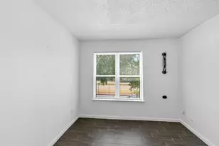 8109 Skillman St, Dallas, TX 75231 - Photo 9