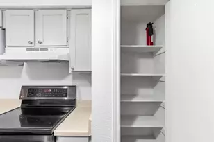 8109 Skillman St, Dallas, TX 75231 - Photo 15
