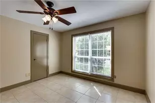 2921 Clover Ln, Euless, TX 76039 - Photo 15