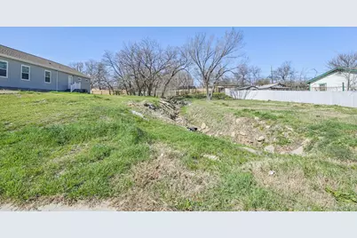 2016 Belzise Terrace, Fort Worth, TX 76104 - Photo 5