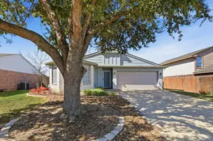 7733 Liz Ln, Watauga, TX 76148 - Photo 3