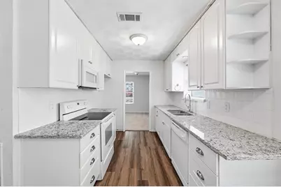 2927 Eric Lane, Farmers Branch, TX 75234 - Photo 13