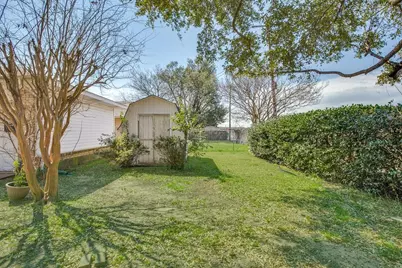 2927 Eric Lane, Farmers Branch, TX 75234 - Photo 5