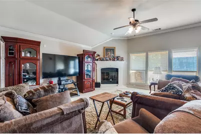 626 Saddlebrook, DeSoto, TX 75115 - Photo 3