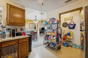 1510 Shalfont Ln, Garland, TX 75040 - Photo 11