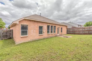 3331 Sedona Dr, Grand Prairie, TX 75052 - Photo 35