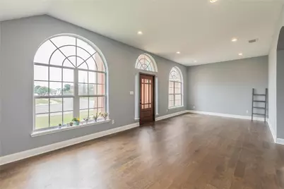 3331 Sedona Drive, Grand Prairie, TX 75052 - Photo 7