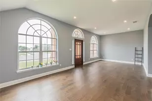 3331 Sedona Dr, Grand Prairie, TX 75052 - Photo 7