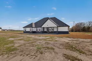 190 Co Rd 4615, Wolfe City, TX 75496 - Photo 39