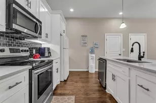 2806 Seaton Dr, Dallas, TX 75216 - Photo 9