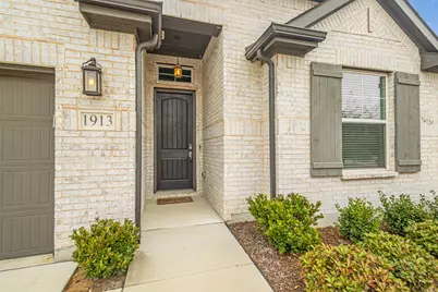 1913 Briar Hill Drive, Denton, TX 76207 - Photo 3