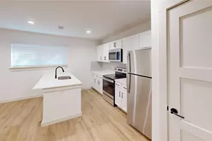 715 N Lancaster Ave, Dallas, TX 75203 - Photo 5