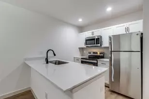 715 N Lancaster Ave, Dallas, TX 75203 - Photo 3