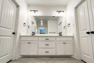 805 Tippit Ln, Greenville, TX 75402 - Photo 9