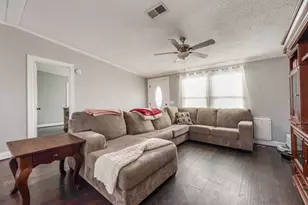 709 Ritchey Rd, Valley View, TX 76272 - Photo 3