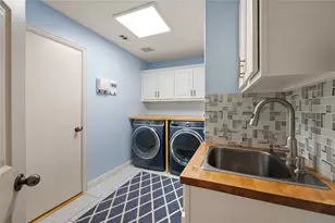 705 Landsbury Ct, Keller, TX 76248 - Photo 29