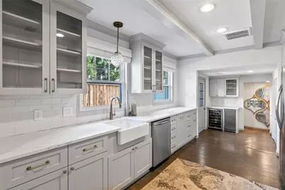 5921 Kenwood Avenue, Dallas, TX 75206 - Photo 5