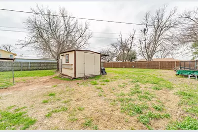 110 Blakeney, Stephenville, TX 76401 - Photo 21