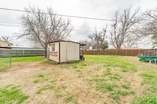 110 Blakeney, Stephenville, TX 76401 - Photo 21