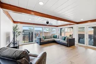 6 Horseshoe Dr, Highland Village, TX 75077 - Photo 9