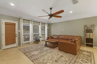 945 Lakeridge Dr, Azle, TX 76020 - Photo 9