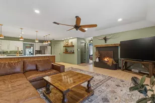 945 Lakeridge Dr, Azle, TX 76020 - Photo 11