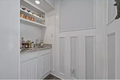 315 Stoneledge Drive, Irving, TX 75063 - Photo 7