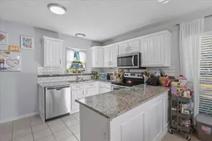 315 Stoneledge Dr, Irving, TX 75063 - Photo 15