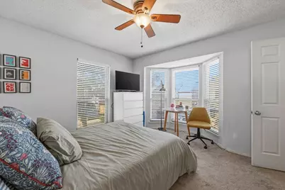 315 Stoneledge Drive, Irving, TX 75063 - Photo 23