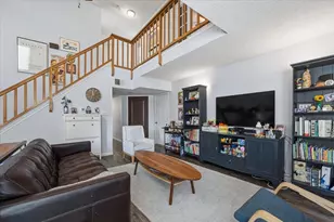 315 Stoneledge Dr, Irving, TX 75063 - Photo 9