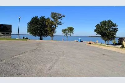 1540 Shoreline Drive, Mabank, TX 75143 - Photo 7