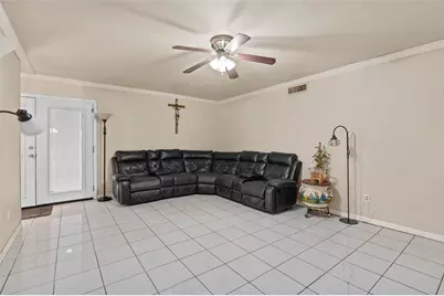 1144 Woodmere Drive, Lewisville, TX 75067 - Photo 5