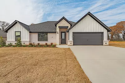 400 Sun Flower Court, Tolar, TX 76476 - Photo 1