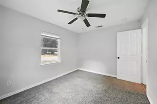 734 Thompson Dr, Lake Dallas, TX 75065 - Photo 13