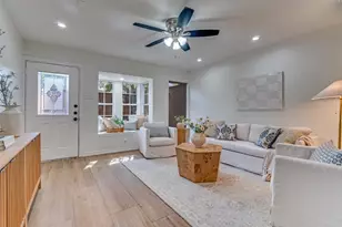 3623 Hawthorne Ave, Dallas, TX 75219 - Photo 3