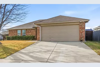 501 Nathan Street, Saginaw, TX 76179 - Photo 3