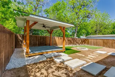 2624 Townsend Drive, Fort Worth, TX 76110 - Photo 15