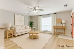 2624 Townsend Dr, Fort Worth, TX 76110 - Photo 3