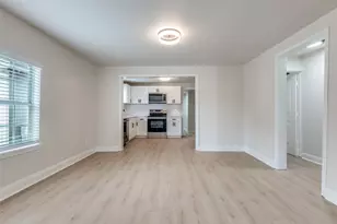 2415 Dathe St, Dallas, TX 75215 - Photo 7