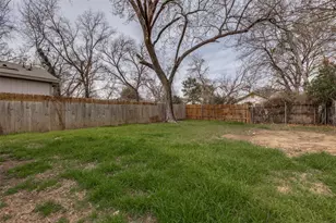 2415 Dathe St, Dallas, TX 75215 - Photo 23